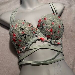 PINK Victoria's Secret Sage Lace Push-Up Bra with Pink Floral Accents